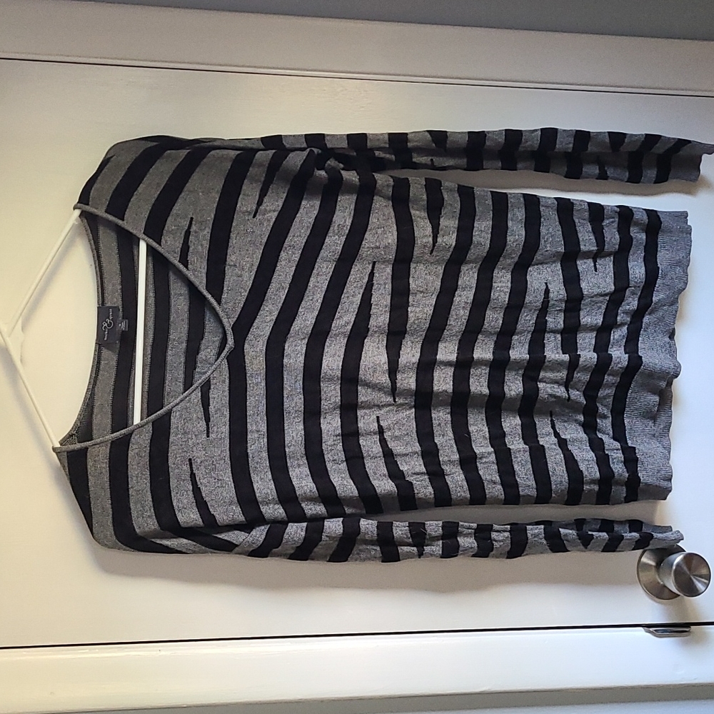 Market & Spruce striped top